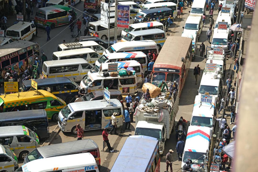 Straßenszene in Kenias Hauptstadt Nairobi