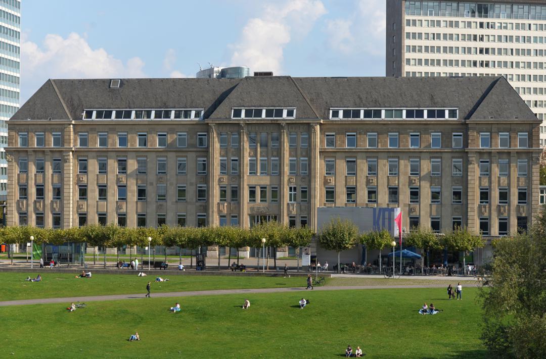 Sitz der Staatskanzlei des Landes Nordrhein-Westfalen in Düsseldorf