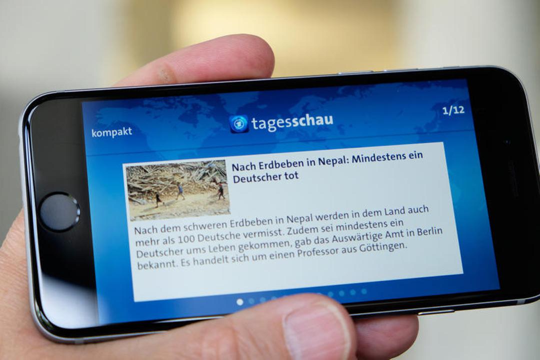 Gegen die "Tagesschau"-App - hier in der Version von 2016 - hatten 2012 mehrere Verlage geklagt, weil sie ihrer Meinung nach zu "presseähnlich" war