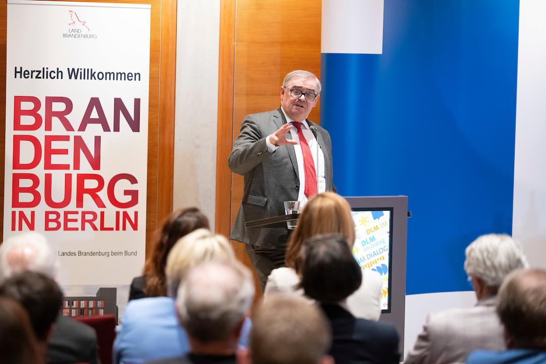 Peter Müller bei der Veranstaltung "DLM im Dialog" im März