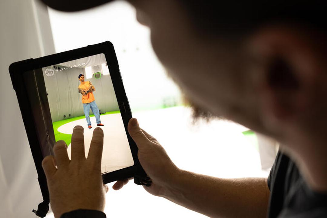 Beim Unternehmen Volucap werden aus Personen digitale 3D-Modelle, die dann beliebig als Statisten in Filmen eingesetzt werden können
