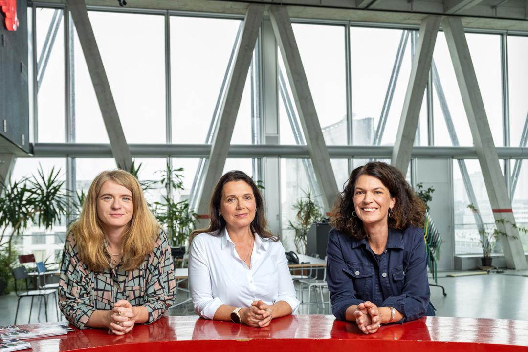 In der taz-Chefinnen-Redaktion liegt der Frauenmachtanteil bei 100 Prozent: Katrin Gottschalk, Barbara Junge und Ulrike Winkelmann (von links)