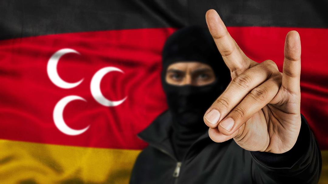 Der Wolfsgruß gilt als Erkennungszeichen der als rechtsextrem eingestuften türkischen Bewegung "Graue Wölfe"
