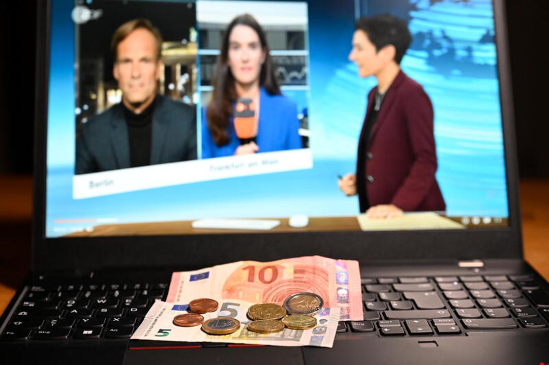 Die Finanzkommission KEF hatte im Februar 2024 empfohlen, den Rundfunkbeitrag zum 1. Januar 2025 von derzeit 18,36 Euro auf 18,94 Euro zu erhöhen. Diese Empfehlung wurde von den Ländern nicht umgesetzt