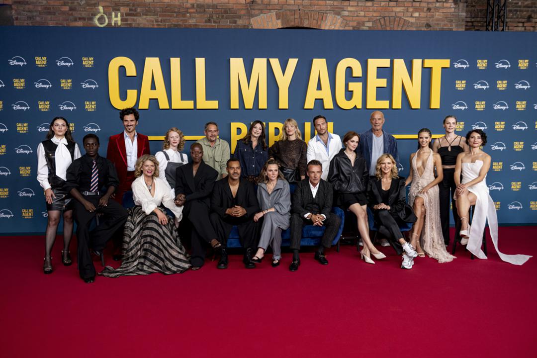 Der Cast von "Call My Agent Berlin" bei der Premiere im Berliner Collosseum Filmtheater