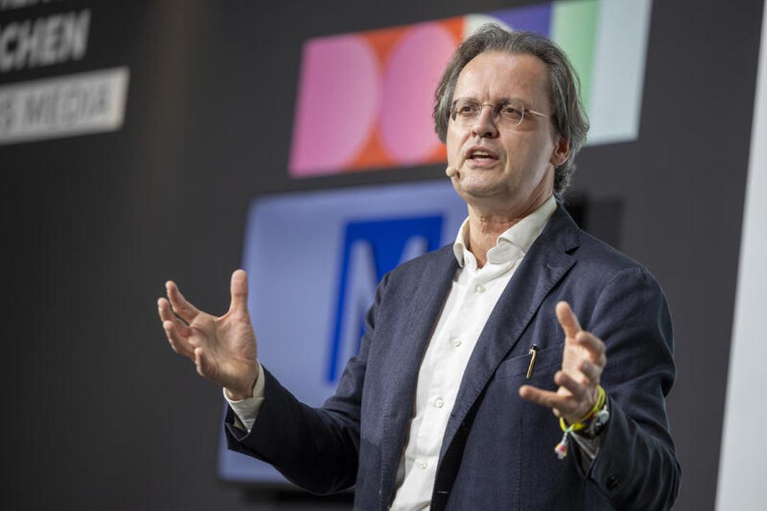 Bernhard Pörksen bei den Medientagen München 2024