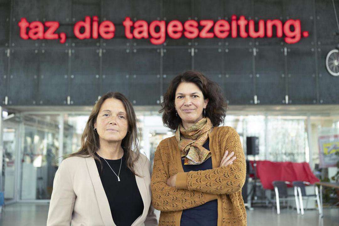 Barbara Junge (links) und Ulrike Winkelmann, Chefredakteurinnen "die tageszeitung" (taz)