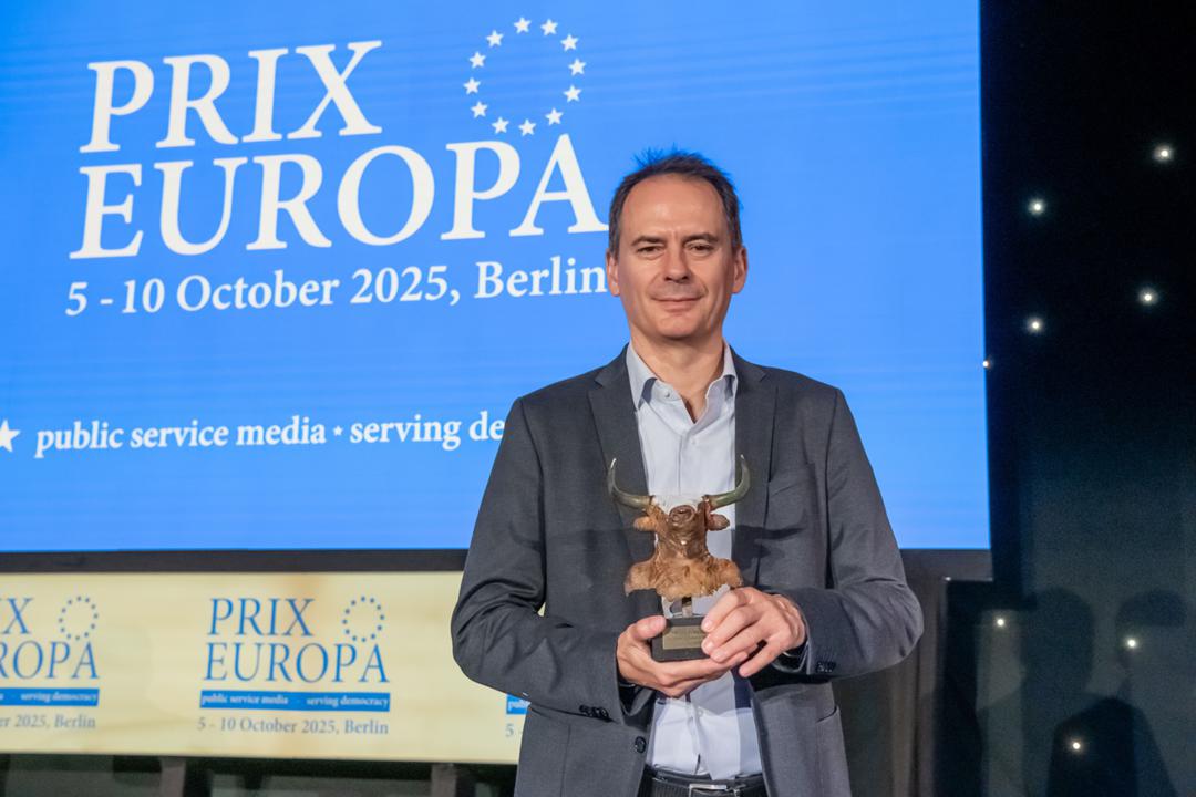 Christo Grosew mit dem Stier des "Prix Europa"