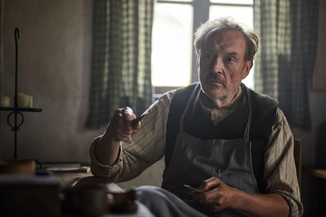 Der Schuster Julius Kraus (Josef Hader) in seiner Werkstatt