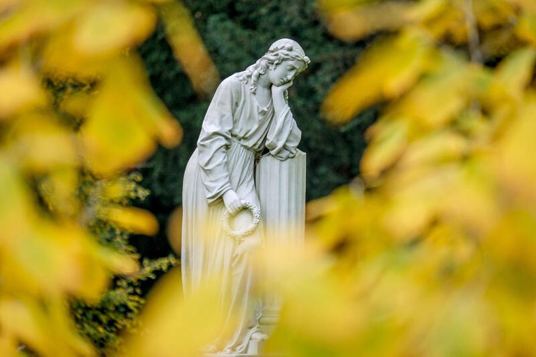 Grabstein auf dem Stadtfriedhof Hannover
