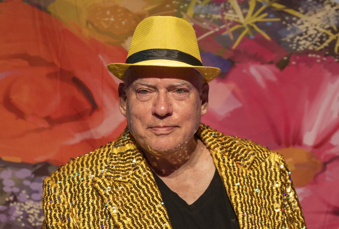 Rosa von Praunheim 2022 beim Fototermin vor der Premiere des Musicals "Die Bettwurst"