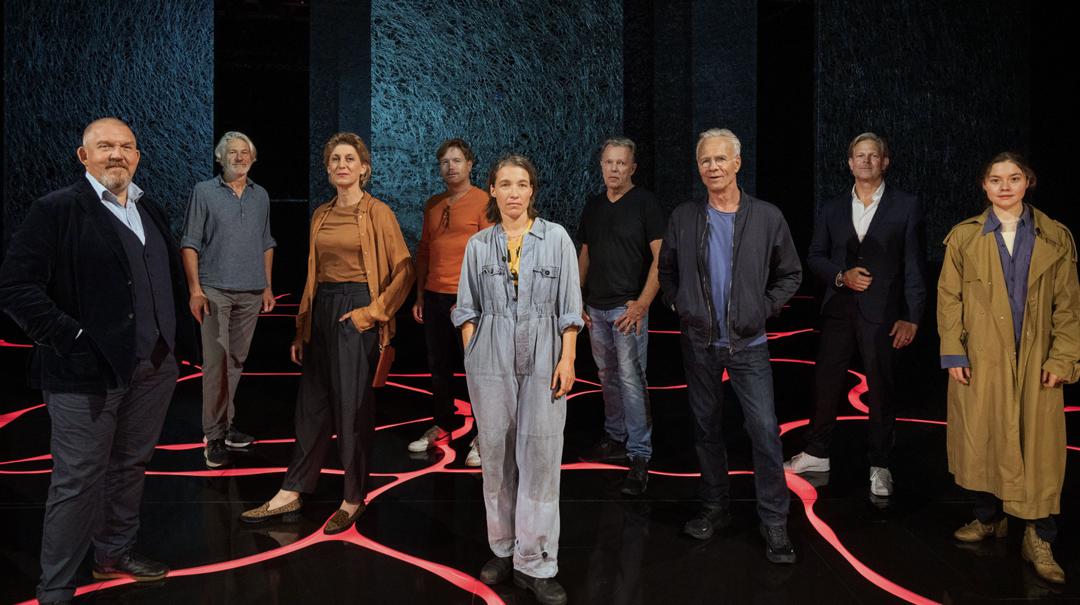 Im Kölner "Tatort: Die Schöpfung" ermittelten die Kommissare Freddy Schenk (Dietmar Bär, ganz links) und Max Ballauf (Klaus J. Behrendt) in den Kulissen der Kölner Oper