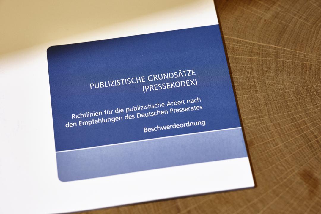 Im Pressekodex sind ethische Standards für den Journalismus festgelegt