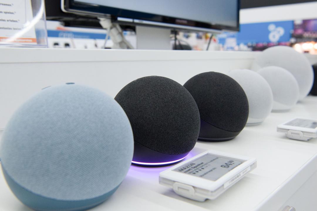Smart-Speaker wie der Amazon Echo Dot erfreuen sich wachsender Beliebtheit