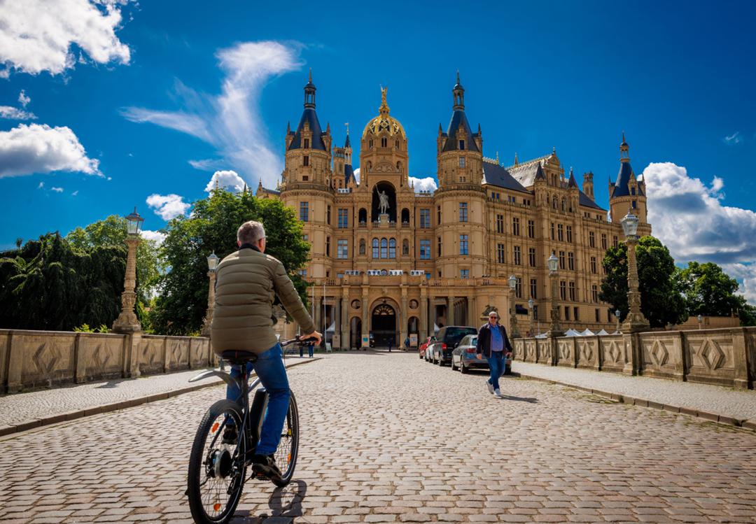 Der Landtag in Schwerin hat der Förderung lokaler Fernsehsender zugestimmt.