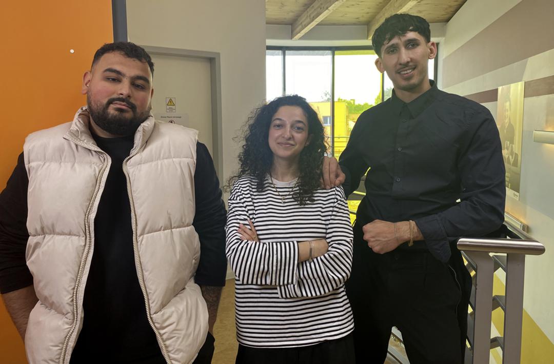 Stefan, Estera und David (von links) sprechen über ihre Lebenswege in Berlin