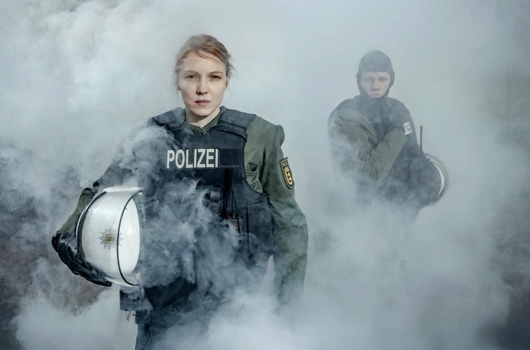 Magdalena Laubisch in "Die Nichte des Polizisten" (ARD/SWR/NDR). Der Film ist für den Preis als Bester Fernsehfilm nominiert, Magdalena Laubisch hat Chancen, als Beste Schauspielerin ausgezeichnet zu werden