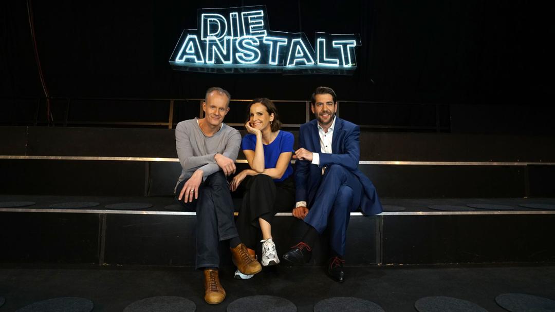 Max Uthoff, Maike Kühl und Claus von Wagner (von links) kritisierten in der "Anstalt" die Ausladung des Musikers Danger Dan