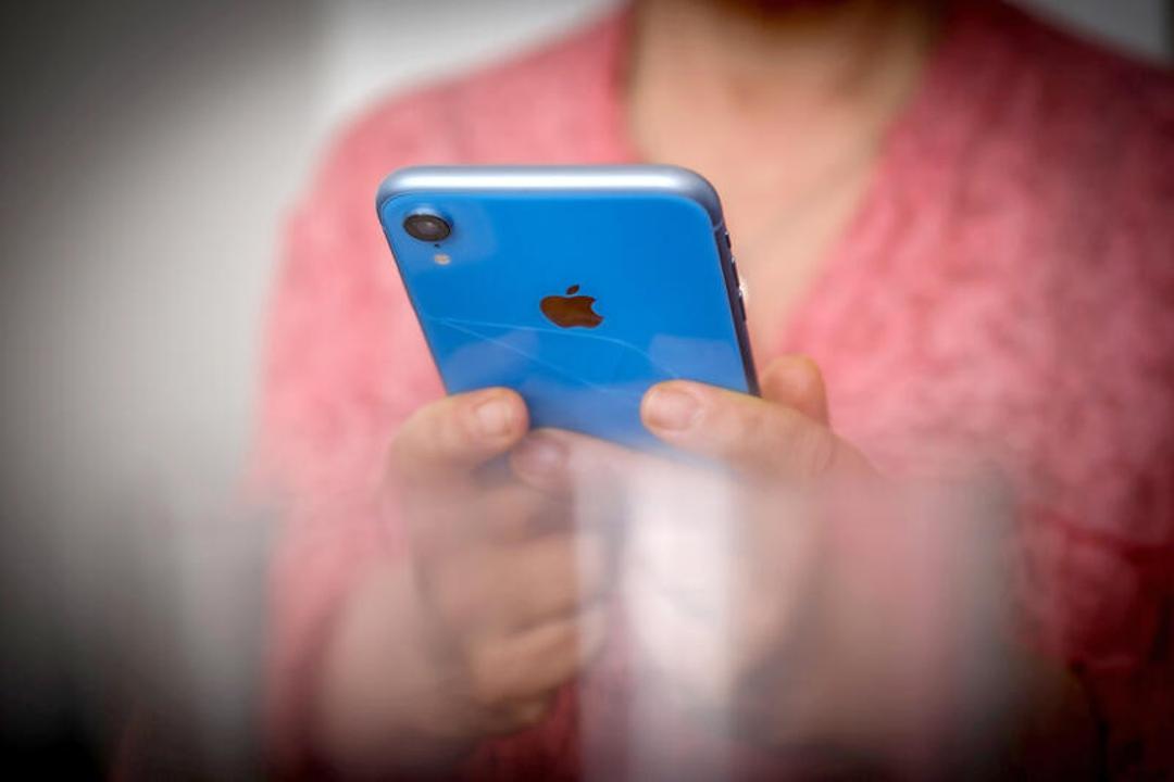 Smartphones gehören für Jugendliche zum Alltag